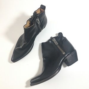 Frye Sacha Moto Shortie Black Leather Ankle Boot 7